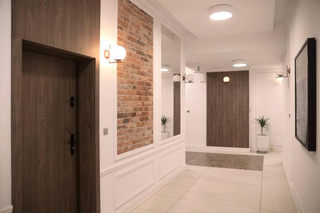 Elegant Apartment In The City Center فروتسواف المظهر الخارجي الصورة