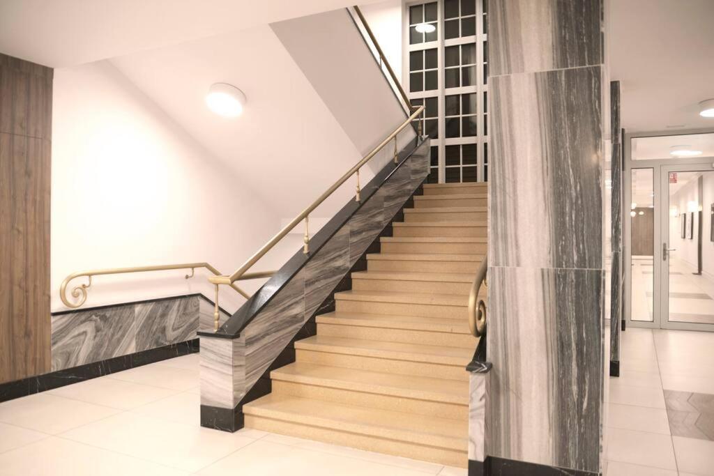 Elegant Apartment In The City Center فروتسواف المظهر الخارجي الصورة
