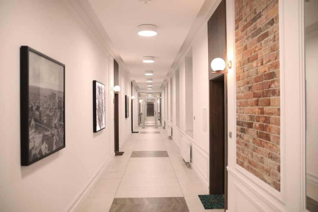 Elegant Apartment In The City Center فروتسواف المظهر الخارجي الصورة